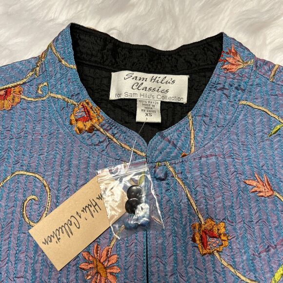 SAM HILU'S CLASSICS REVERSIBLE QUILTED JACKET FLORAL BLUE / BLACK EMBROIDERED - Picture 4 of 8